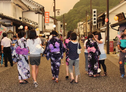 天領上下涼彩まつり